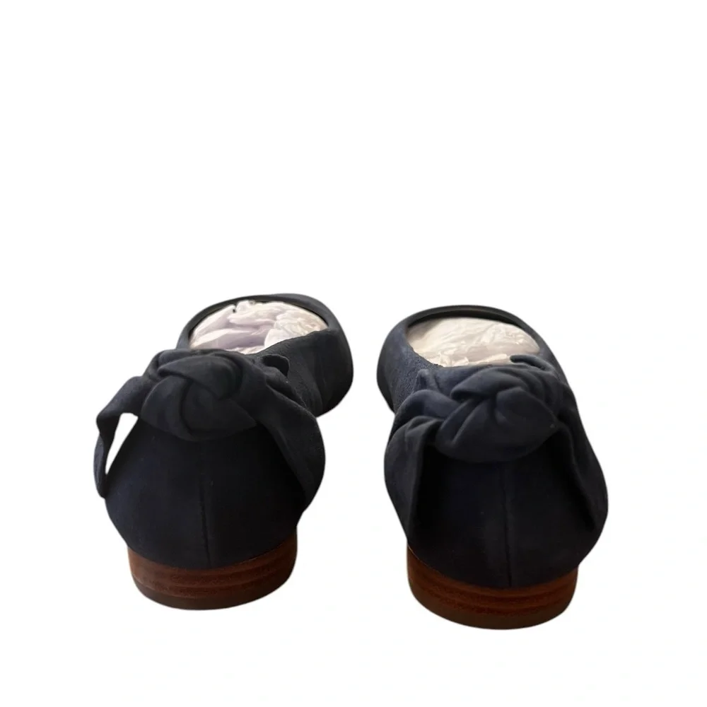 NWOB Bernardo Women’s Eloise Bow Accent Navy Flats in size 8 - Picture 8 of 10